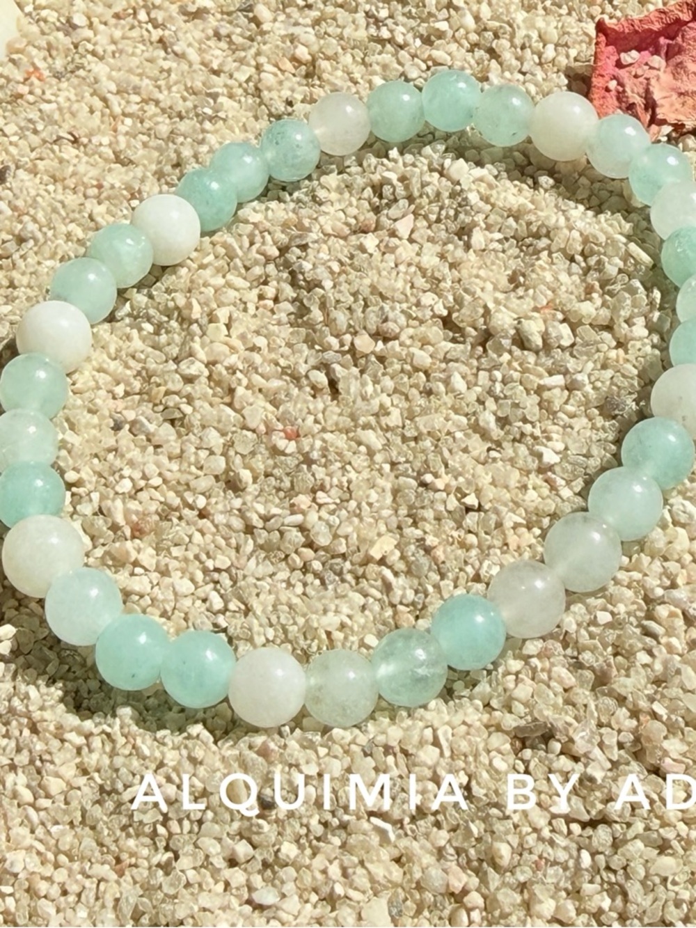 Alquimia Mint Green & White jade Beaded Stretch Bracelet